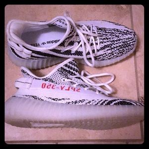 Yeezy 350 boosts